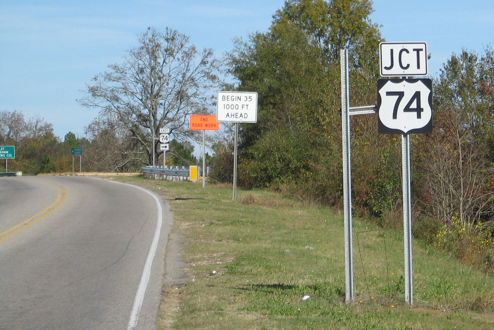 Photo of typical ramp signage on Laurinburg Bypass after removal of I-74 
signs, Nov. 2009