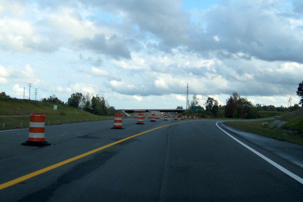 Photo of view beyond the Cedar Square Rd bridge at the temporary end of I-74
East in Oct. 2011