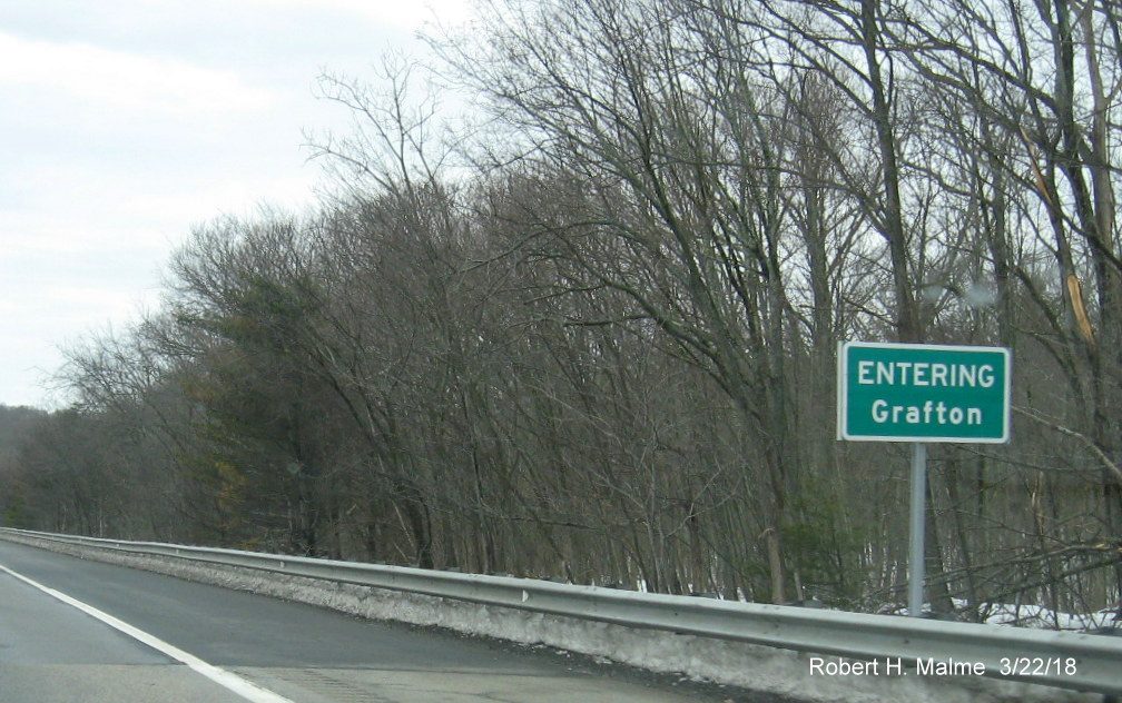 Image of new Grafton town line sign installed along I-90/Mass Pike West
