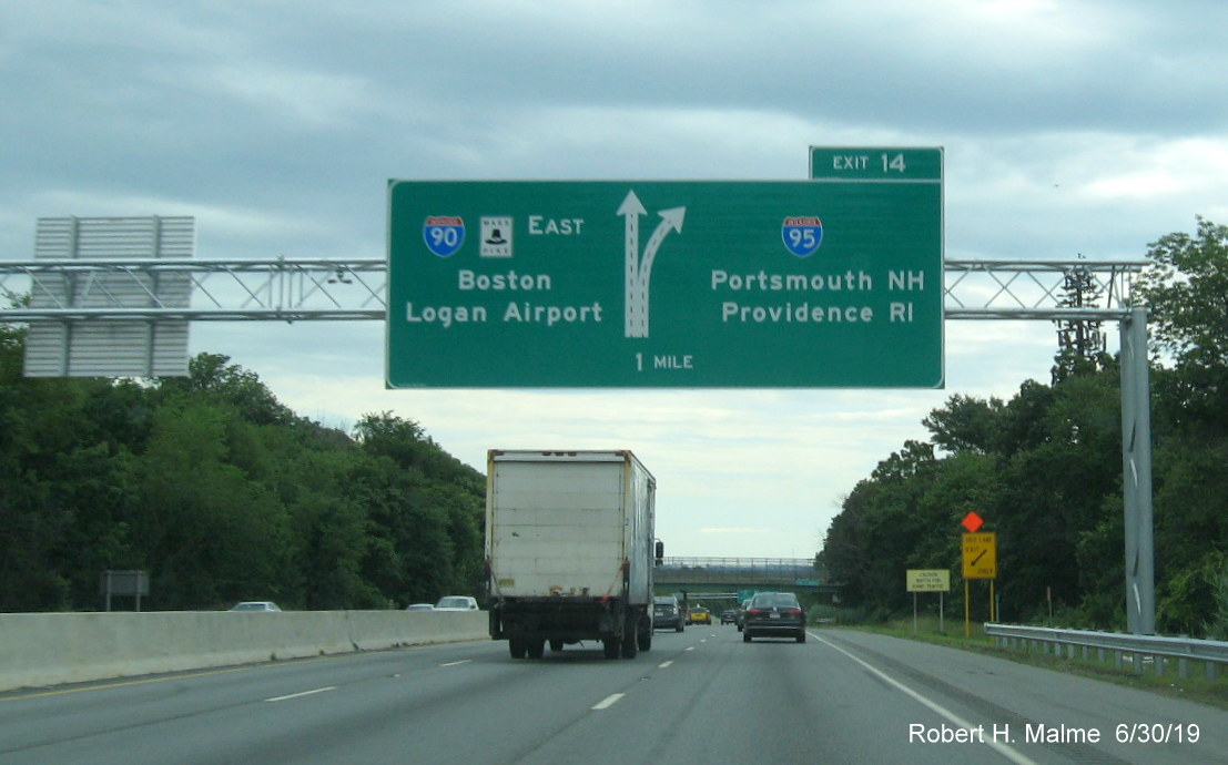 Image of newly placed 1-Mile Advance overhead diagrammatic sign for I-95 exit on I-90/Mass Pike 
                                                   East in Weston