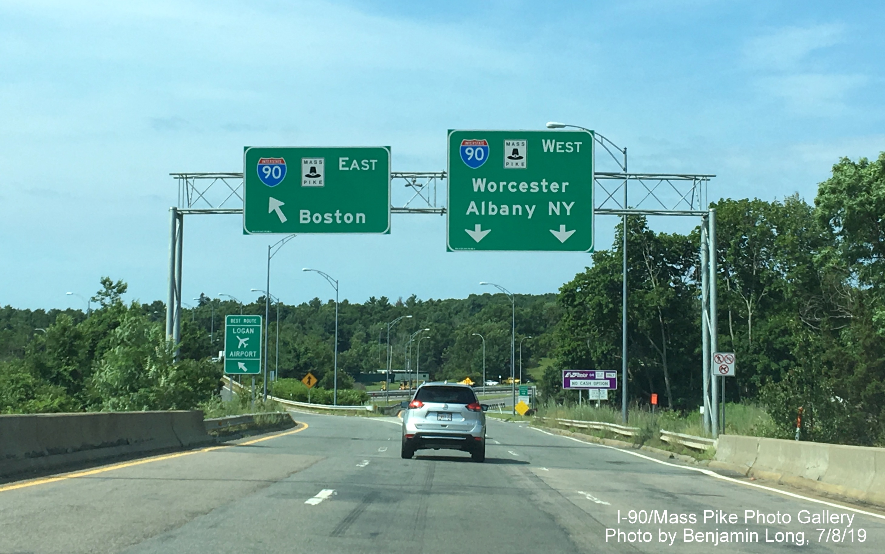 Images of recently placed overhead guide signs for I-90/Mass Pike ramps on 
                                                   ramp from MA 9 in Framingham, by Benjamin Long