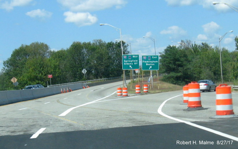 Image of temporary guide signage at reconstructed interchange of I-495 and I-90/Mass Pike in Westborough