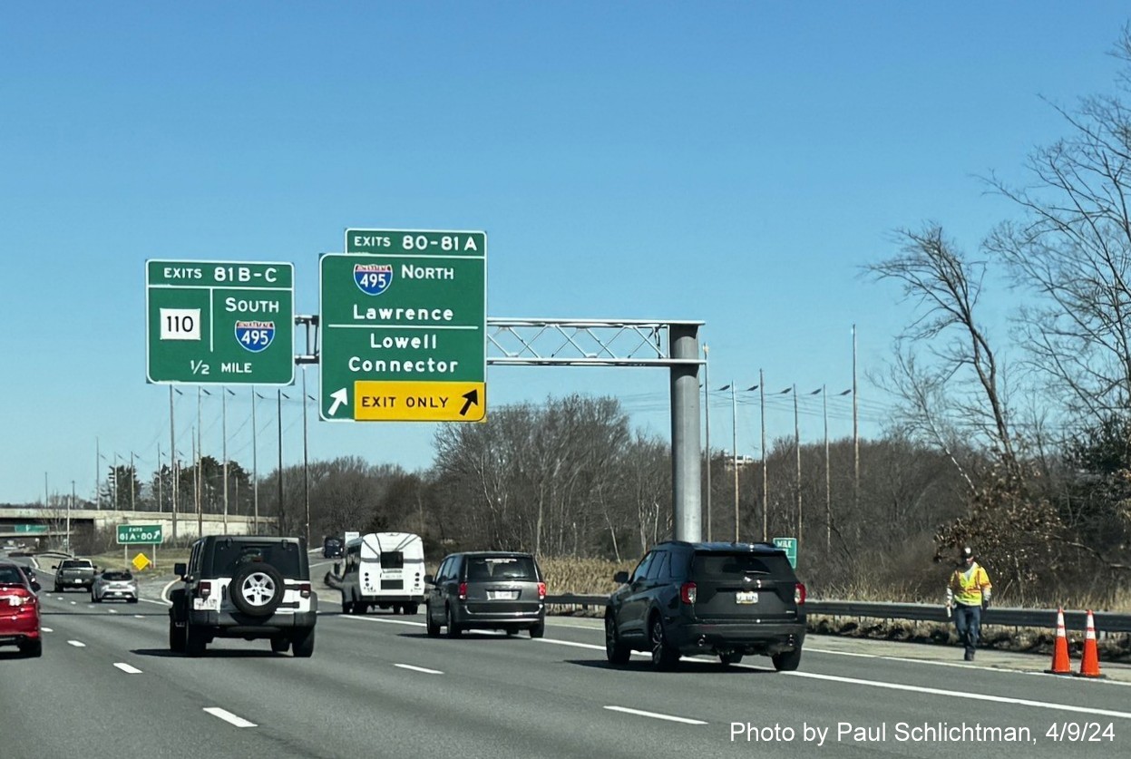 Image of newly placed overhead signs at the ramp for I-495/Lowell Connector on US 3 North in Billerica, photo by Paul Schilchtman, April 2024