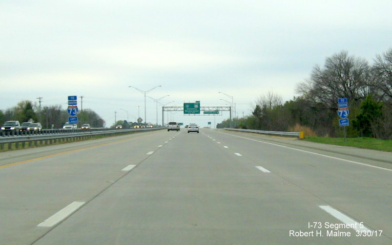 Image showing I-73 South trailblazers on both sides of the Greensboro Loop heading south