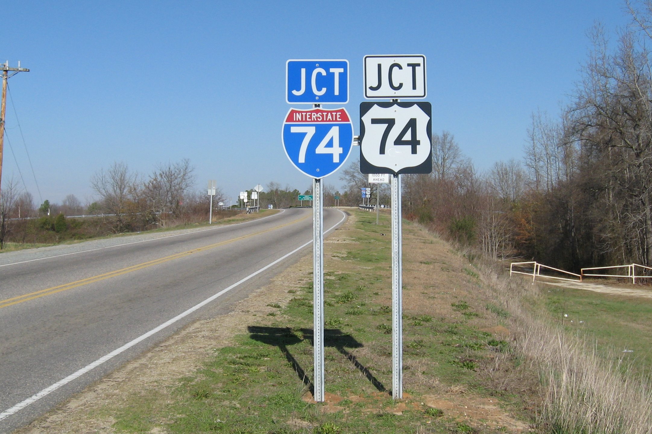 Photo of typical ramp signage at time Laurinburg Bypass was signed as I-74, Jan. 
2008
