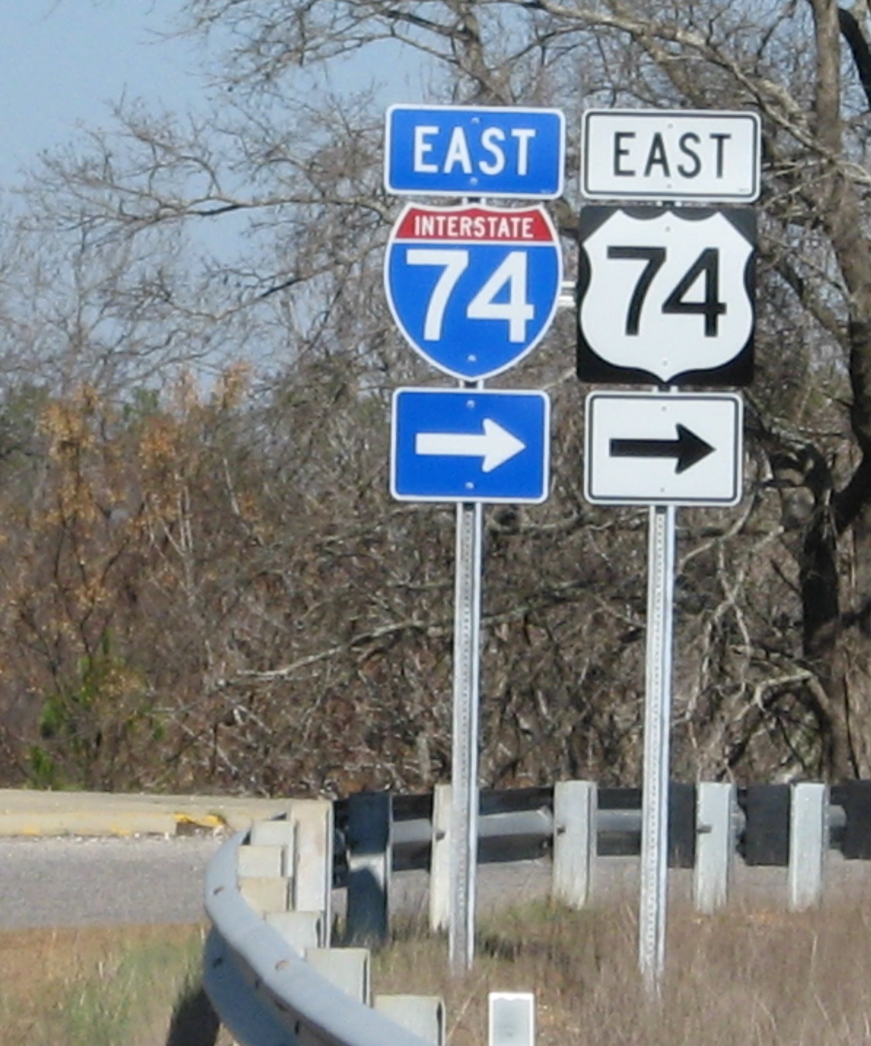 Photo of intersection directional signage along Laurinburg Bypass when it was
signed as I-74, Jan. 2008