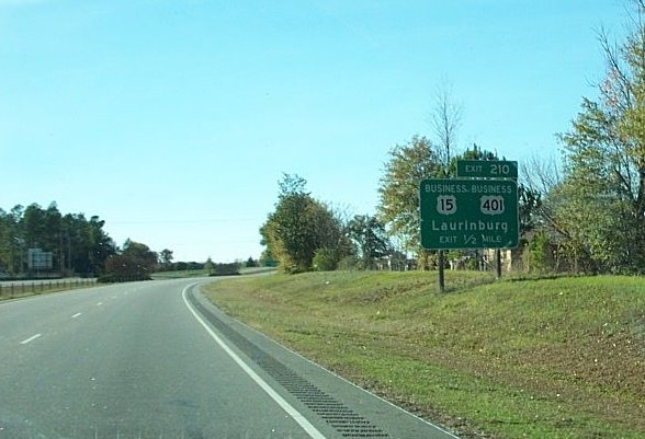 Photo of exit signage for Bus. 15/401 on Laurinburg Bypass with wrong 
exit number in Jan. 2007