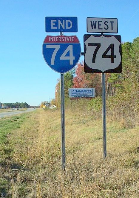 Photo of the former End I-74 sign at west end of the Laurinburg Bypass 
in Nov. 2008