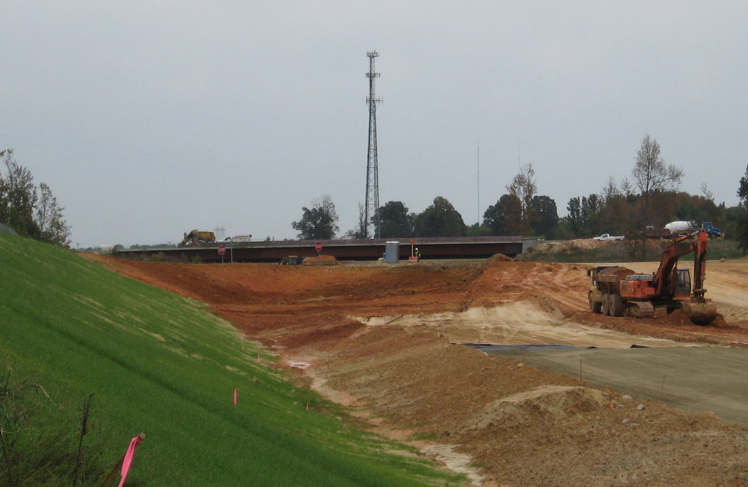 Photo showing the excavation of the freeway bed near Cedar Square Road in 
Oct. 2009
