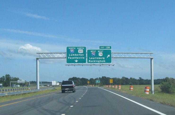 Photo of C/D ramps for I-74/US 74 interchange on I-95 North, Oct. 2008