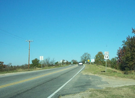 Photo of Junction US 74 signage typical of Laurinburg Bypass before any I-74 signs
were placed there