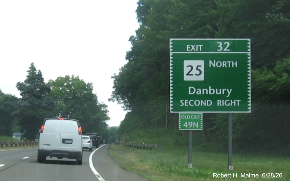 Image of 1/2 Mile advance sign for the CT 25 South exit, with new milepost based exit 
 number and Old Exit 49S sign on support post on CT 15 North/Merritt Parkway in Bridgeport, by Jay Hogan, October 2025