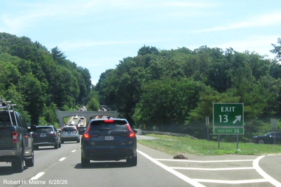 Image of gore sign for the CT 137 exit, now with new milepost based exit 
  number on CT 15 North/Merritt Parkway in New Canaan