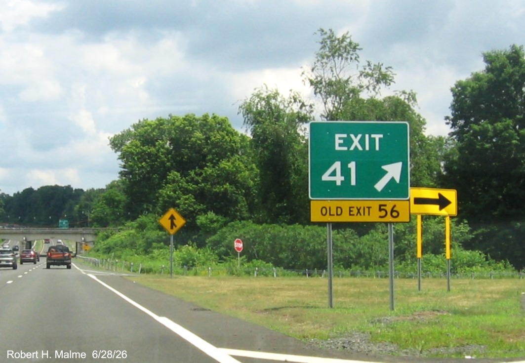 Image of gore sign for the CT 121 exit, with new milepost based exit number on CT 15 North/
 Cross Parkway in Orange, by Jay Hogan, October 2025