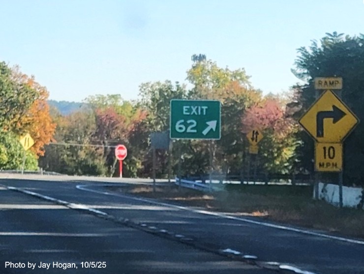 Image of new number gore sign for the CTDOT Maintenance Facility, previously with no
 exit number on CT 15 North/Cross Parkway in Meriden, by Jay Hogan, October 2025