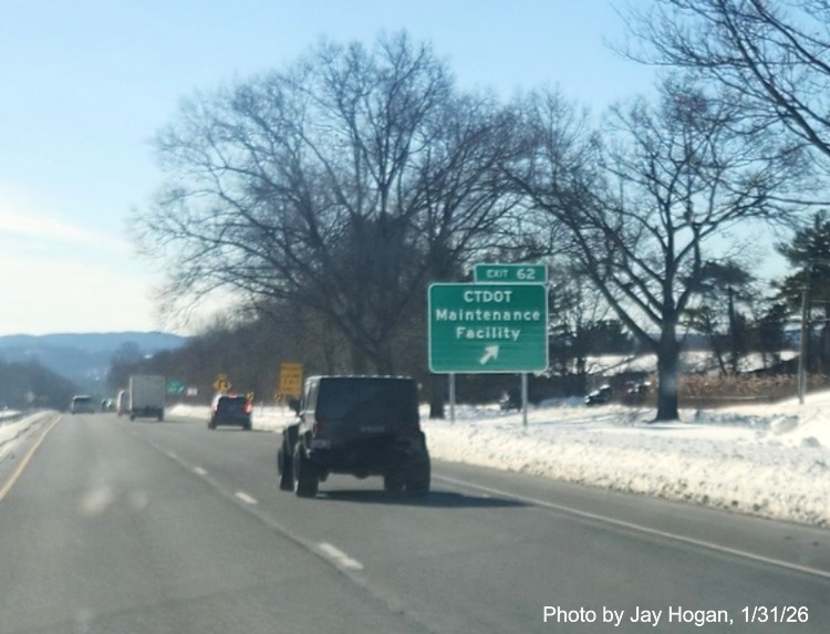 Image of new number ramp sign for the CTDOT Maintenance Facility, previously with no
 exit number on CT 15 North/Cross Parkway in Meriden, by Jay Hogan, January 2026