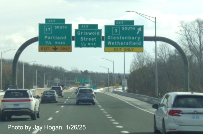 Image of 1/2 mile advance sign for Griswold Road exit but without new milepost based
	  exit number on CT 2 East in Glastonbury, by Jay Hogan, January 2025