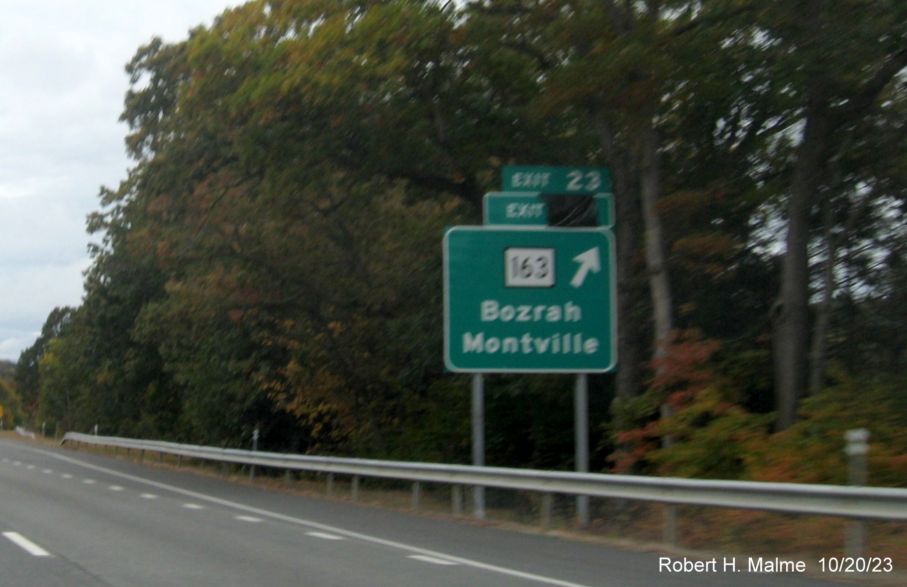 Image of new ground mounted ramp sign for CT 163 exit on CT 2 West in Bazrah with covered 
      over future exit number, October 2023
