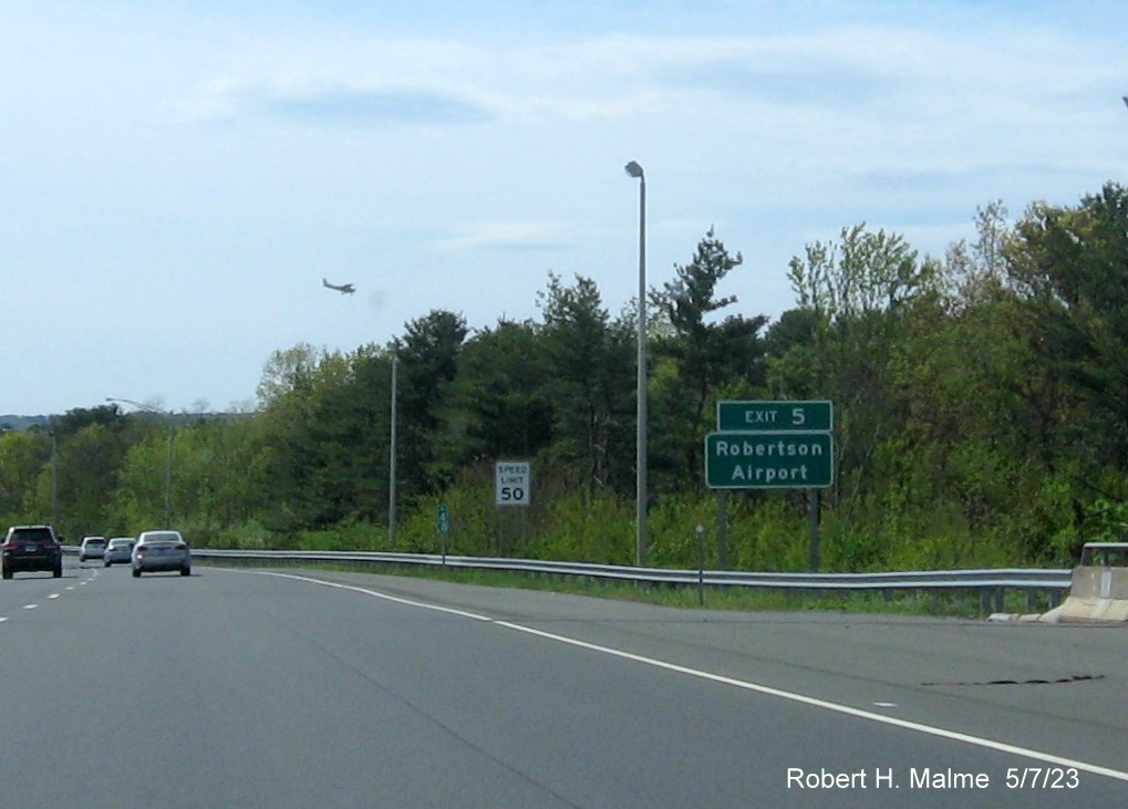 Image of auxiliary sign for CT 177 exit with new milepost based exit number on CT 72 West in Bristol, May 2023