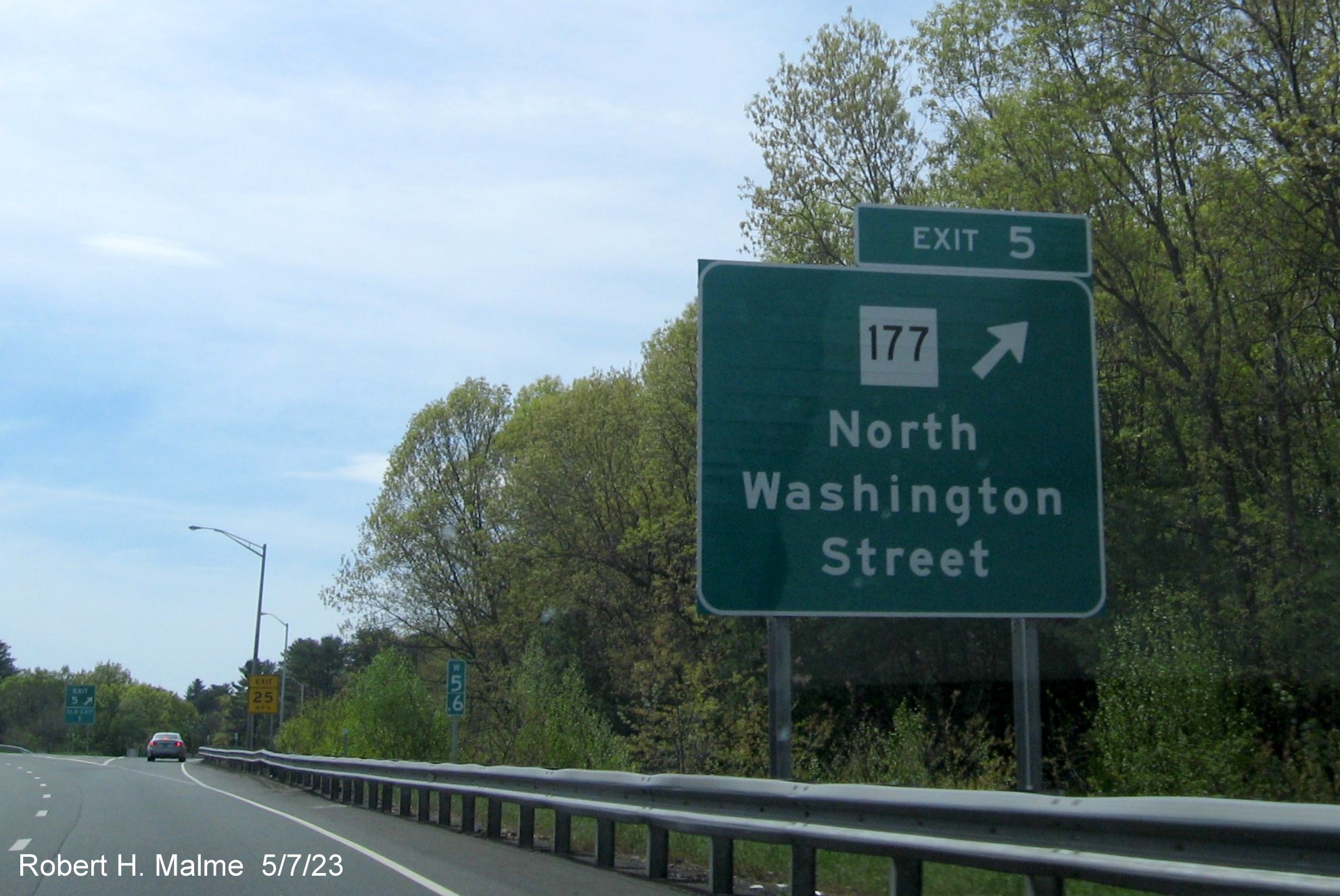 Image of overhead ramp sign for CT 177 exit with new milepost based exit number on CT 72 West in Bristol, May 2023