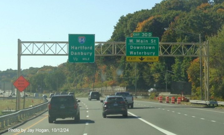 Image of overhed ramp sign for exit for South Main Street exit with new milepost based exit number
        on CT 8 North in Waterbury, by Jay Hogan, October 2024