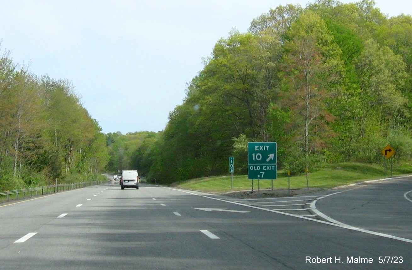 Image of gore sign for CT 82 exit with new milepost based exit number and Old Exit 7 sign attached below on CT 9 South in Haddam, May 2023