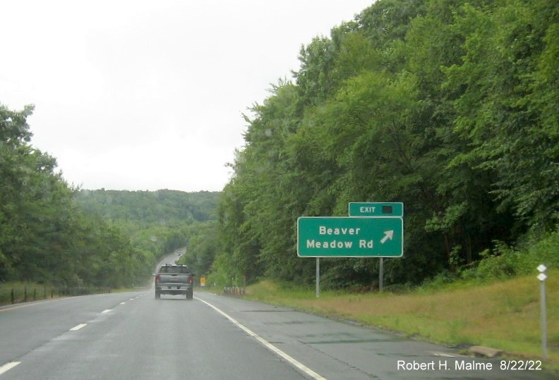 Image of new ramp sign for Beaver Meadow Road exit with future milepost exit covered up on CT 9 South in Haddam, August 2022
