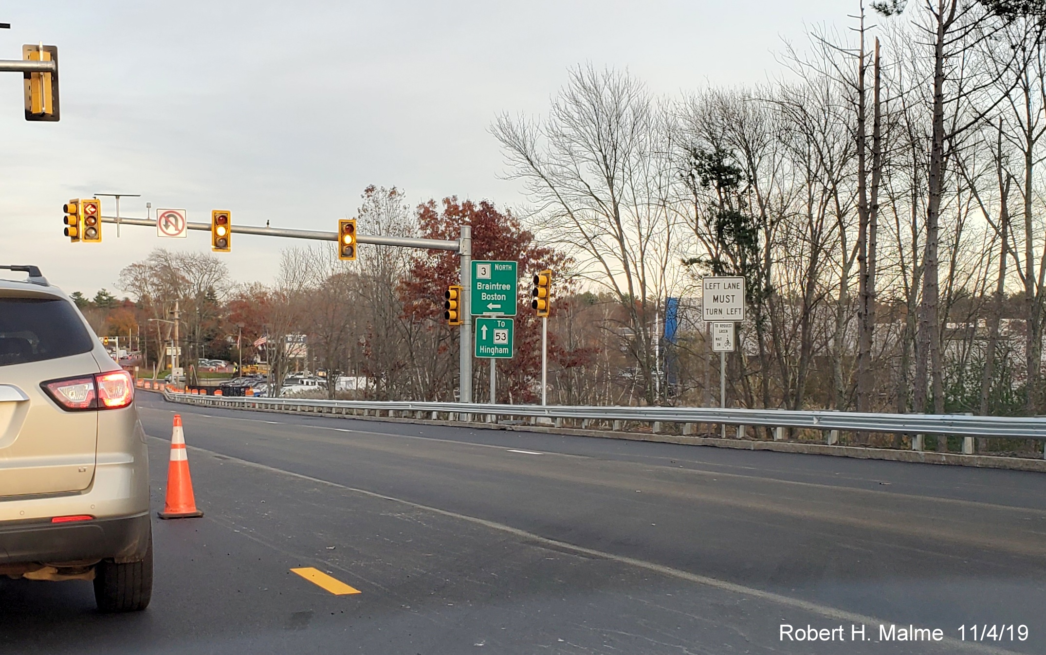 Image of MA 3 North fuide signage at interchange with Derby Street in Hingham undergoing final repaving in early Nov. 2019