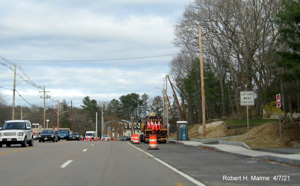 Image of new signage installed along Derby Street heading east in construction zone, April 2021