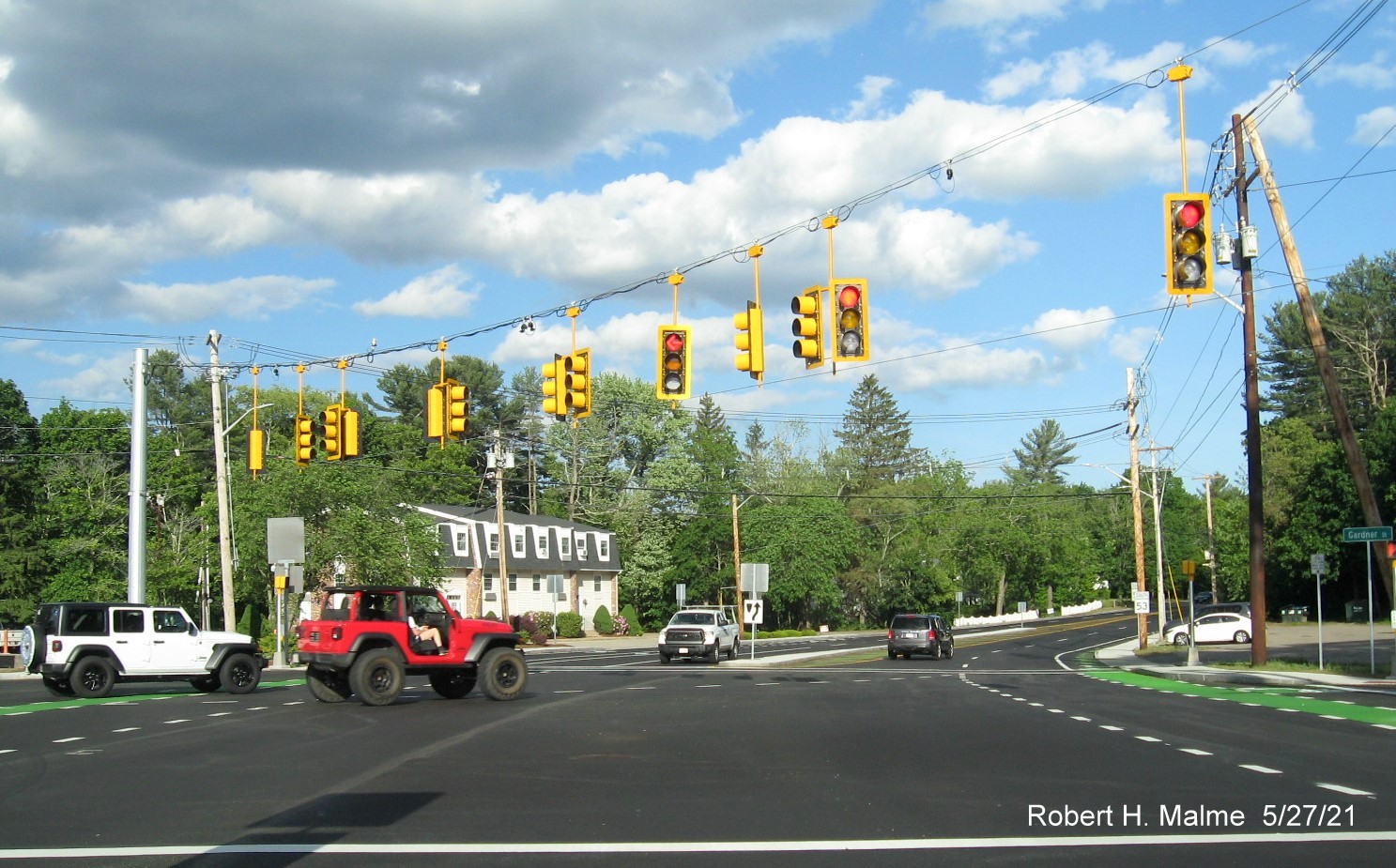 Image of new left only traffic light at end of Derby Street at the Whiting Street (MA 53) intersection in Hingham, May 2021