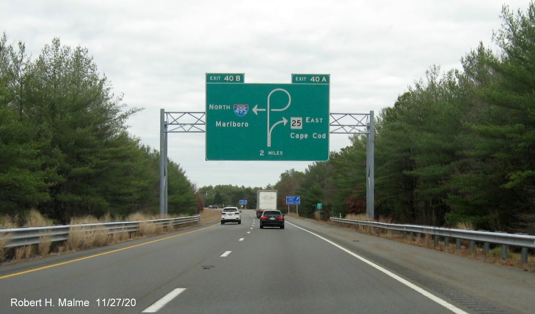 Image of 2-mile advanced diagrammatic sign with new milepost based exit number on I-195 East in Wareham, November 2020