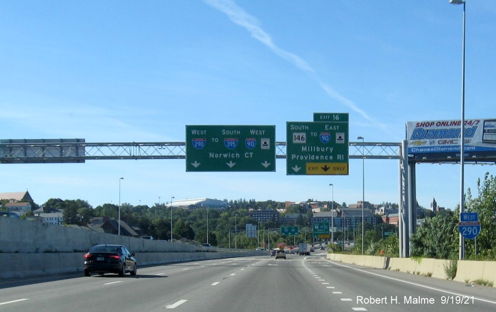 Image of 1/4 mile advance overhead sign for MA 146 South exit with new milepost based exit number on I-290 West in Worcester, September 2021