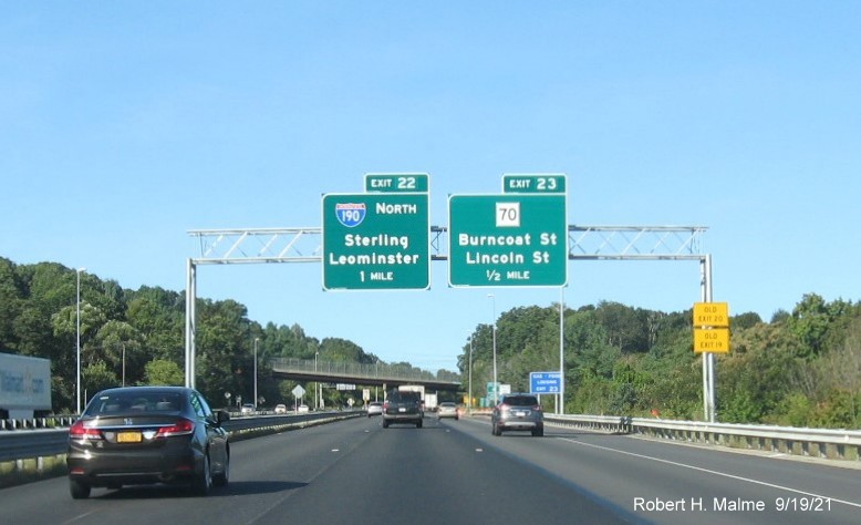Image of overhead advance signage for I-190 North and MA 70 exit with new milepost based exit number on I-290 West in Worcester, September 2021