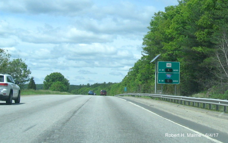 Image taken of activated Real Time Traffic sign on I-290 West in Northborough