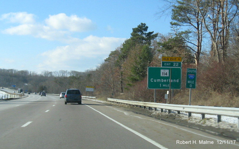 Image of RI 114 1-Mile Advance sign just across Mass. border on I-295 South in Cumberland with new exit number