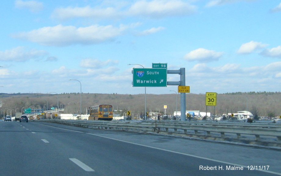 Image of overhead sign for I-295 South exit on C/D Ramp for US 6 on I-295 North in Johnston, RI with new exit number