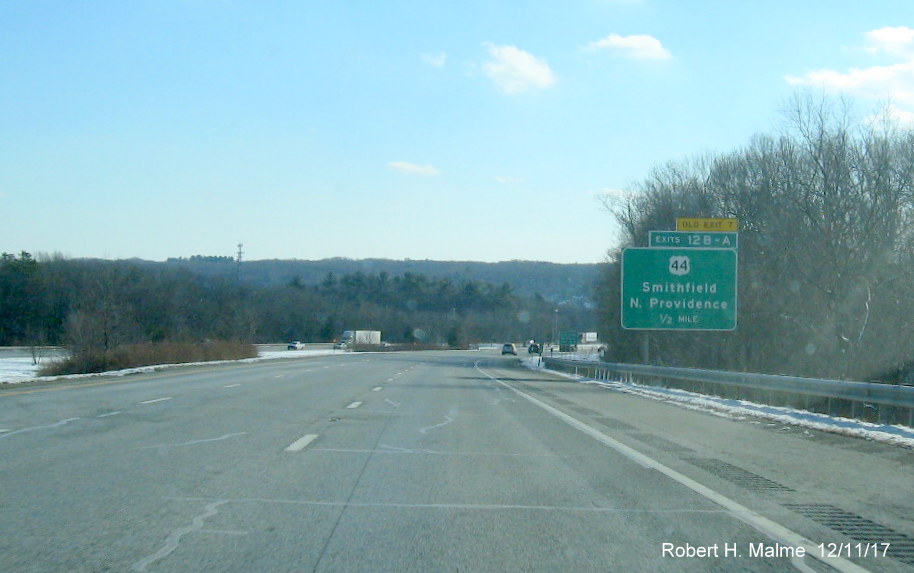 Image of 1/2 mile advance sign for US 44 exit on I-295 South in Smithfield with new exit number