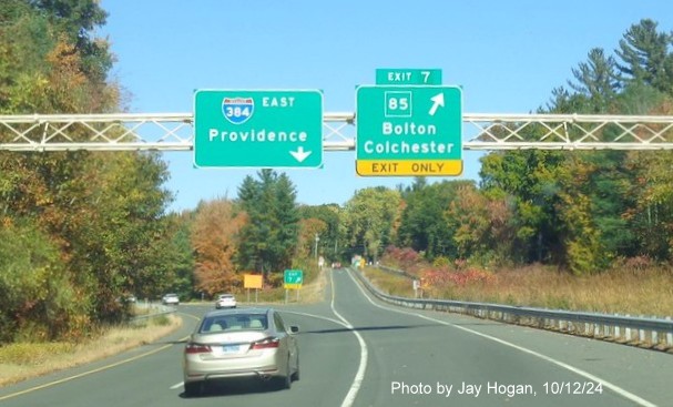 Image of overhead ramp sign for CT 85 exit with new milepost based ext number, by Jay Hogan, October 2024