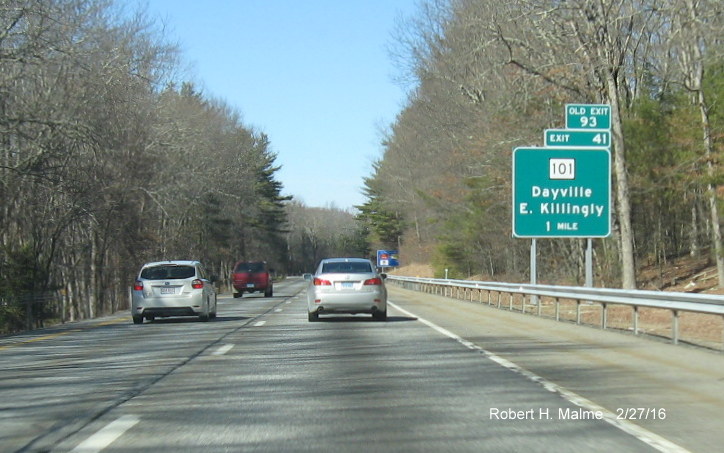 Image of new 1-Mile advance sign for CT 101 exit with new milepost based number on I-395 North in Dayville, CT