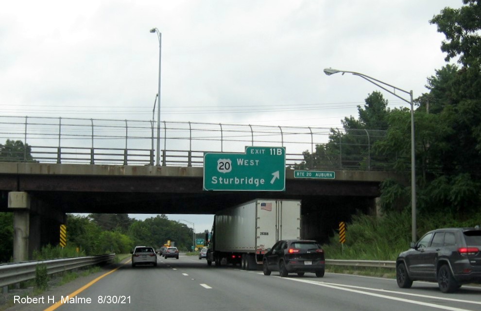 Image of overhead ramp sign for US 20 West exit with new milepost based exit number on I-395 North in Auburn, August 2021