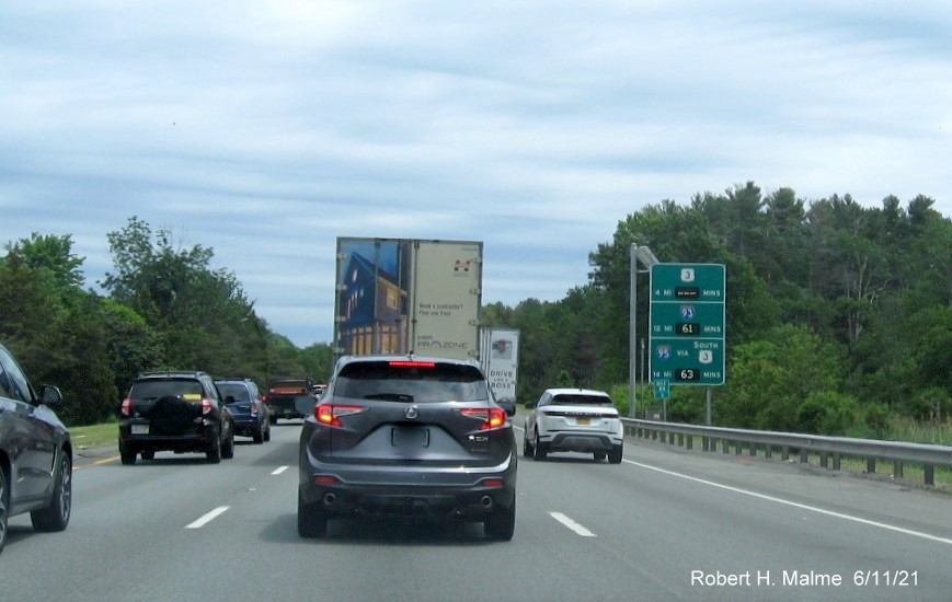 Image of activated Real Time Traffic sign on I-495 North in Westford, June 2021