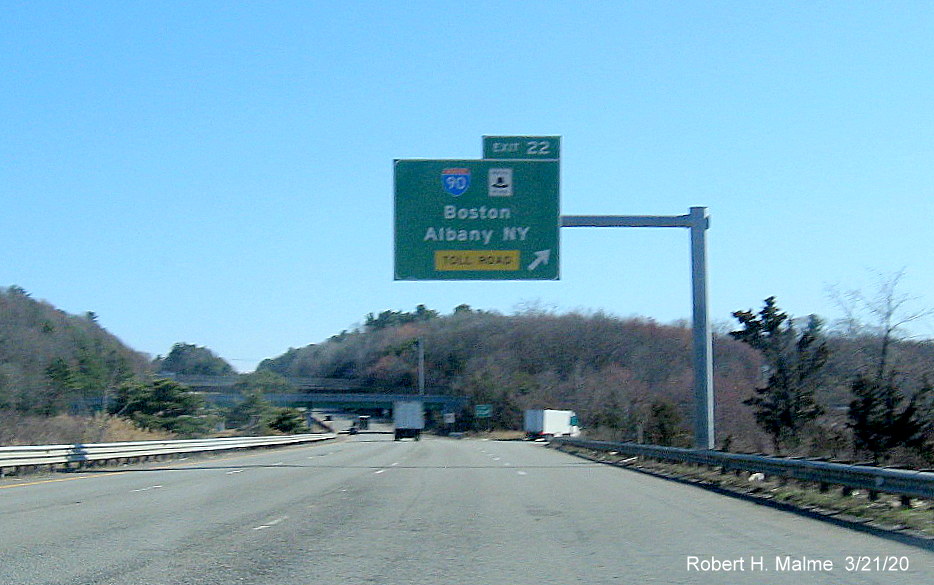 Image of overhead ramp sign at I-90/Mass Pike exit on I-495 South in Hopkinton