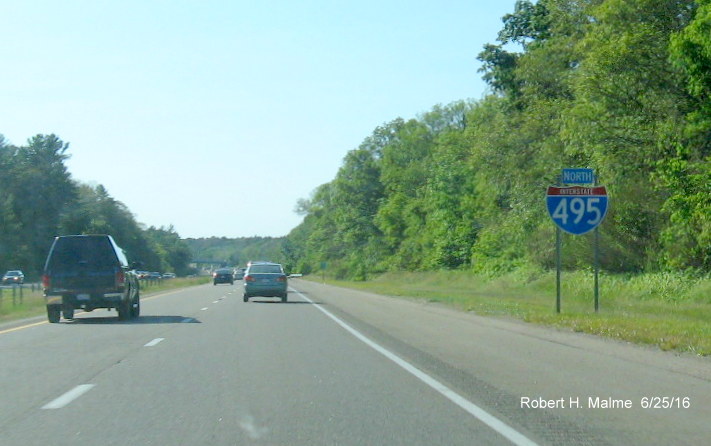 Image of large North I-495 reassurance marker following MA 28 exit in South Middleboro