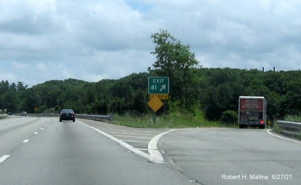 Image of gore sign for King Street exit with new milepost based exit number and yellow Old Exit 16 sign attached below on I-495 South in Franklin, June 2020