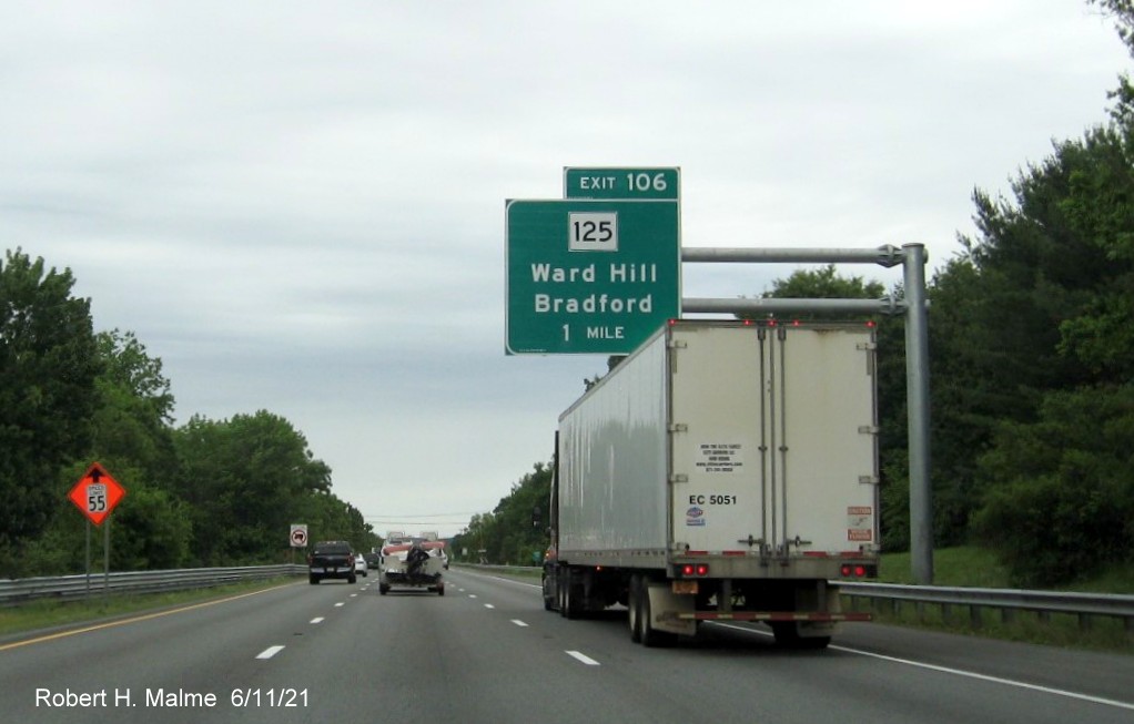 Image of 1 mile advance overhead sign for MA 125 exit with new milepost based exit number on I-495 North in Lawrence, June 2021