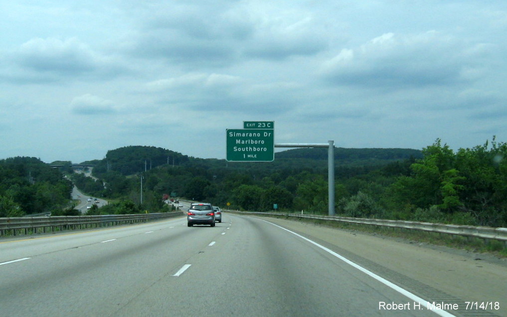 Image of overhead 1 mile advance sign for Simarano Drive exit on I-495 North in Marlboro