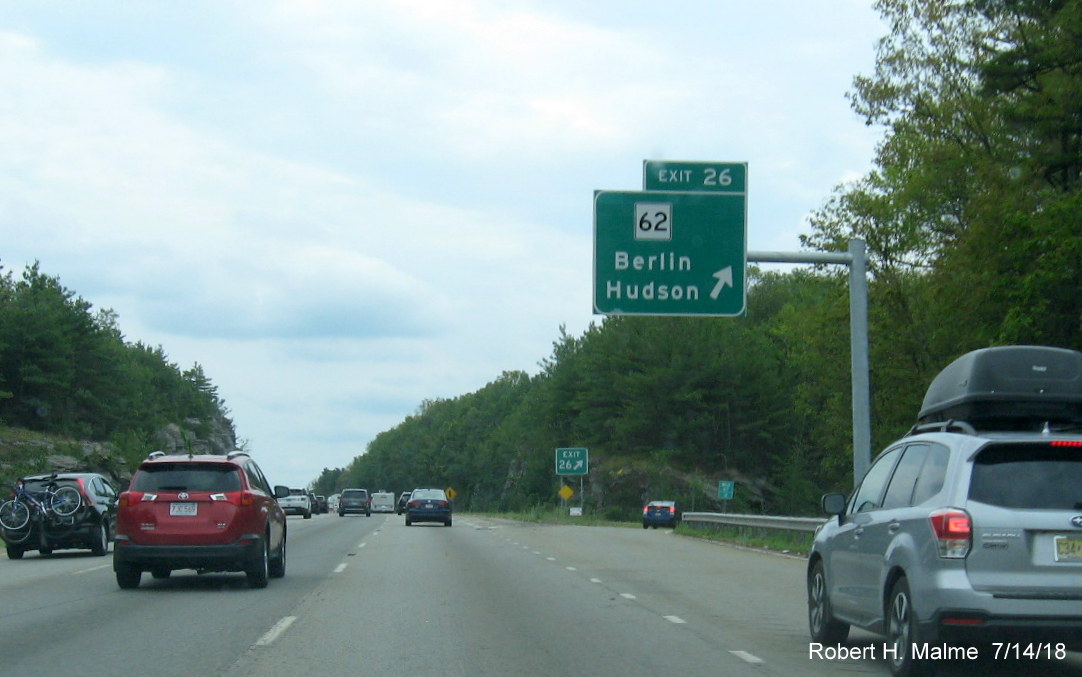 Image of recently installed overhead ramp sign for MA 62 exit on I-495 South in Hudson