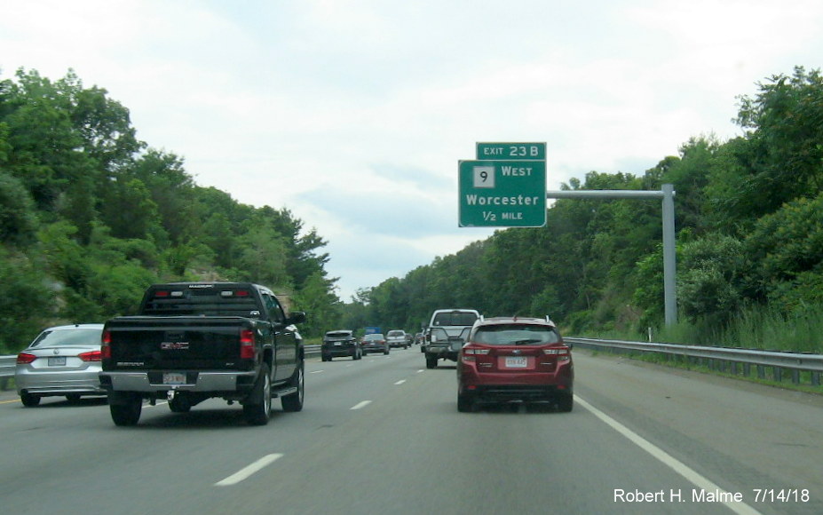 Image of recently installed 1/2 mile advance sign for MA 9 West exit on I-495 South in Marlboro