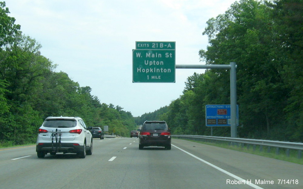 Image of 1 mile advance overhead sign for West Main Street exit on I-495 South in Hopkinton in July 2018