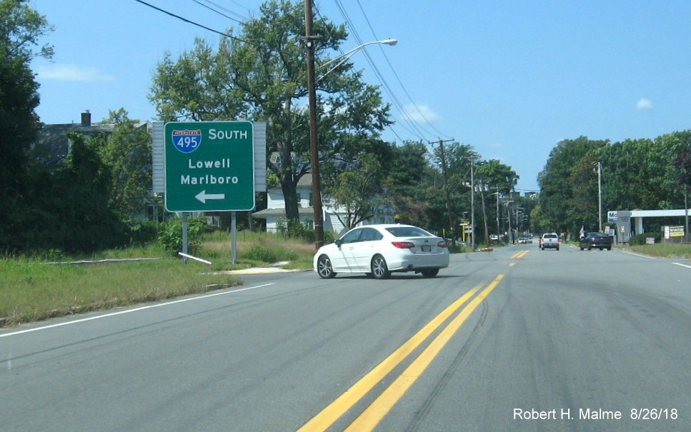 Image of I-495 South ramp guide sign on Massachusetts Avenue in North Andover